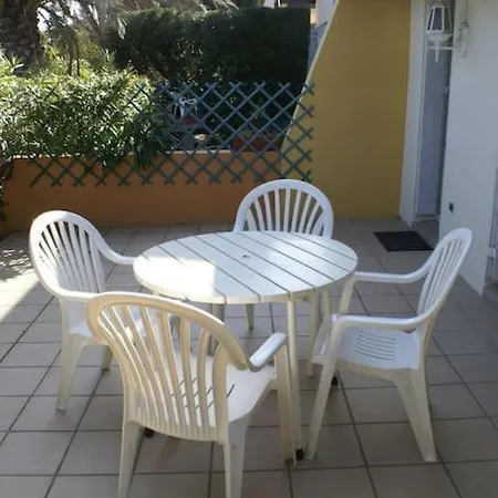 908 Tennis Village 6 Personnes * אגדה